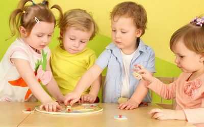 Дети, которых хвалят за ум, чаще обманывают