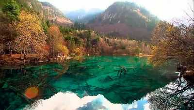 Выявление противоположных моделей изменения климата: гидрологические колебания за последние 550 000 лет