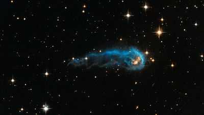 Хаббл ловит космического головастика