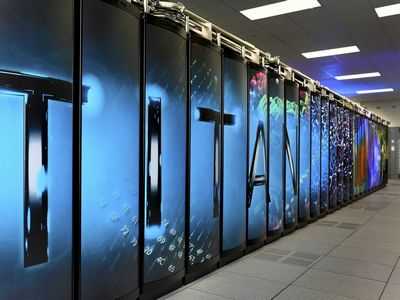 Комбинация суперкомпьютеров и экспериментов для первого взгляда на магнетизм реальных наночастиц